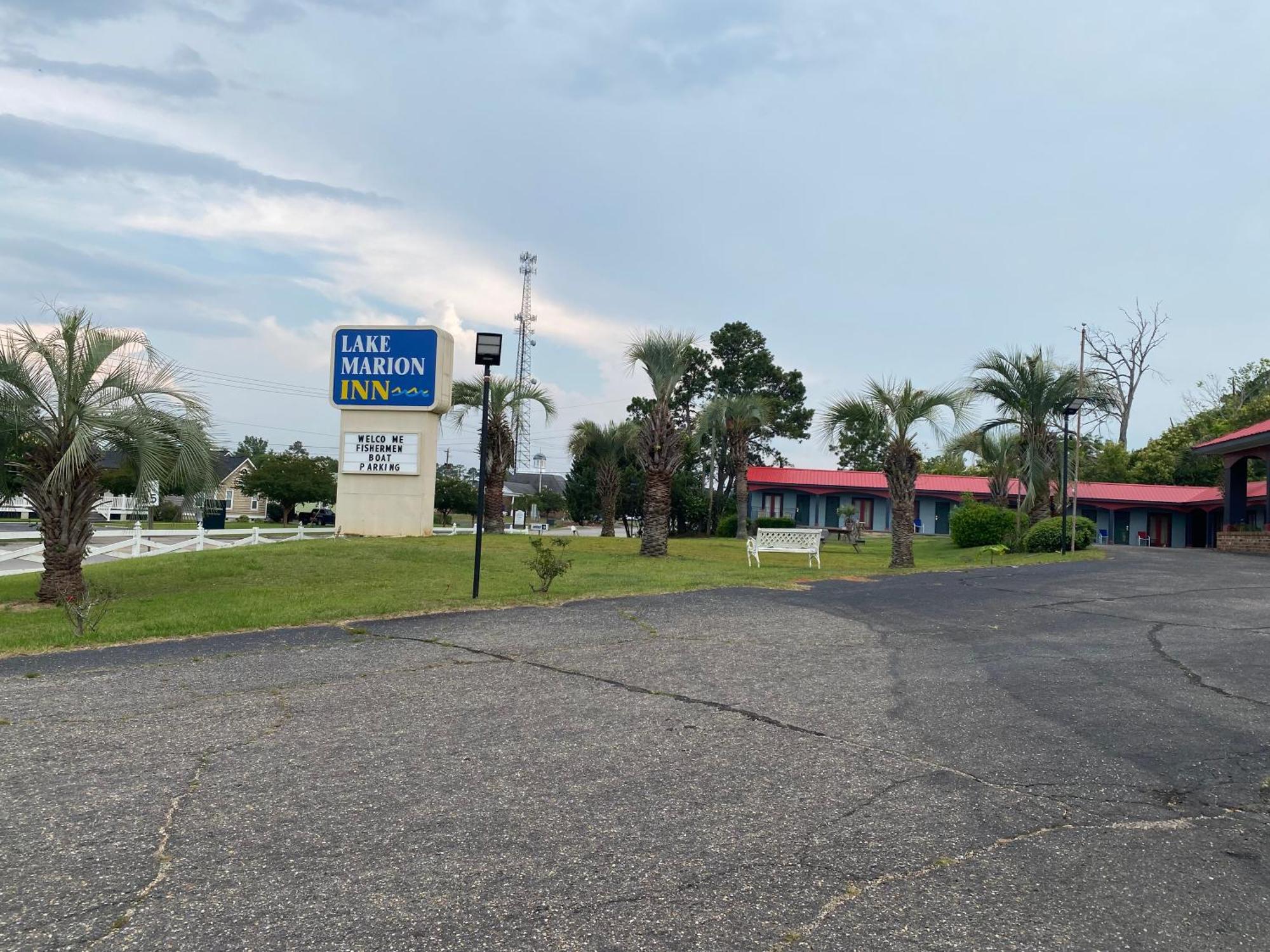 Lake Marion Inn Santee Exterior foto