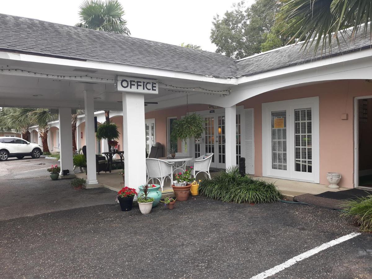 Lake Marion Inn Santee Exterior foto